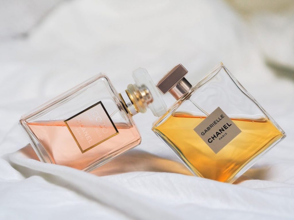 How your perfume affects your colleagues