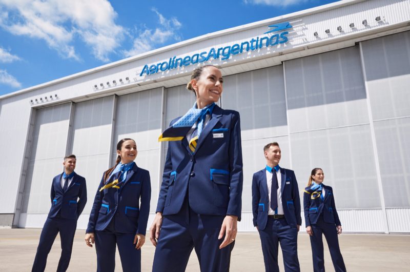 Much criticism on new uniforms of Aerolineas Argentinas